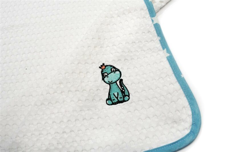 Κουβέρτα Πικέ Με Κέντημα bebe Dinosaur 180 80X110 White-Sky Blue 100% Cotton 5177173