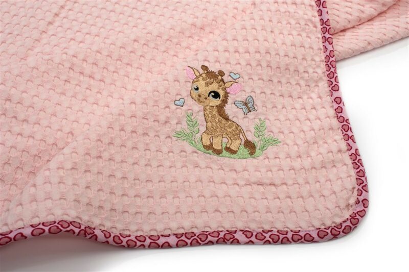 Κουβέρτα Πικέ Με Κέντημα bebe Giraffe 171 80X110 Pink 100% Cotton 5176975