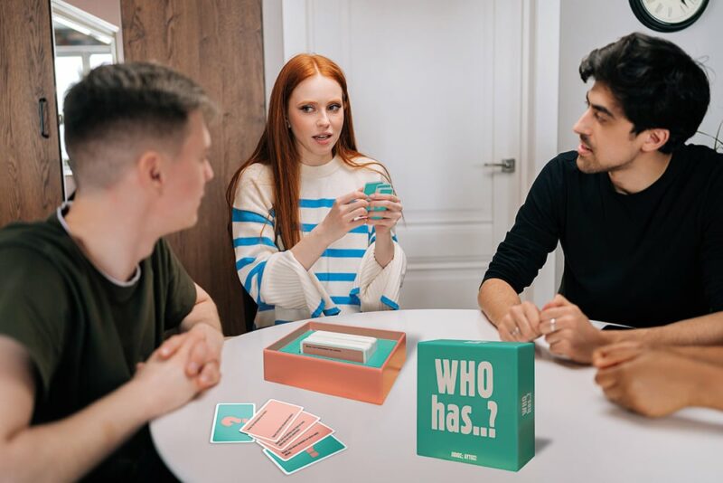 AS Games Επιτραπέζιο Παιχνίδι Gift Games Who Has? Για Ηλικίες 15+ Χρονών Και 3-6 Παίκτες 5654318