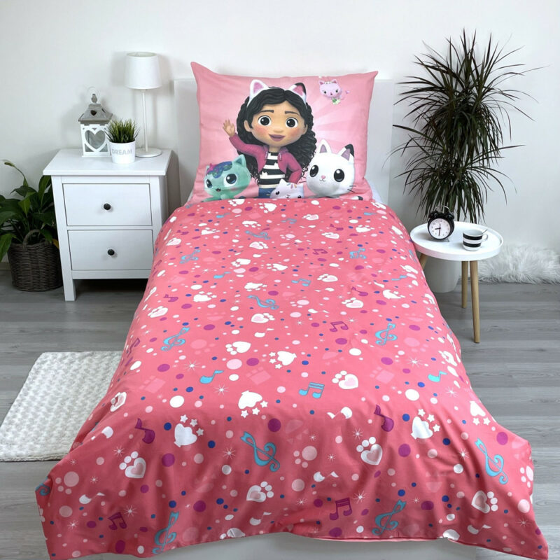 Gabby’s Dollhouse Peaceful Σετ Μονή Παπλωματοθήκη Βαμβακερή 2 Τεμαχίων 140×200 και 70×90 cm 5899218