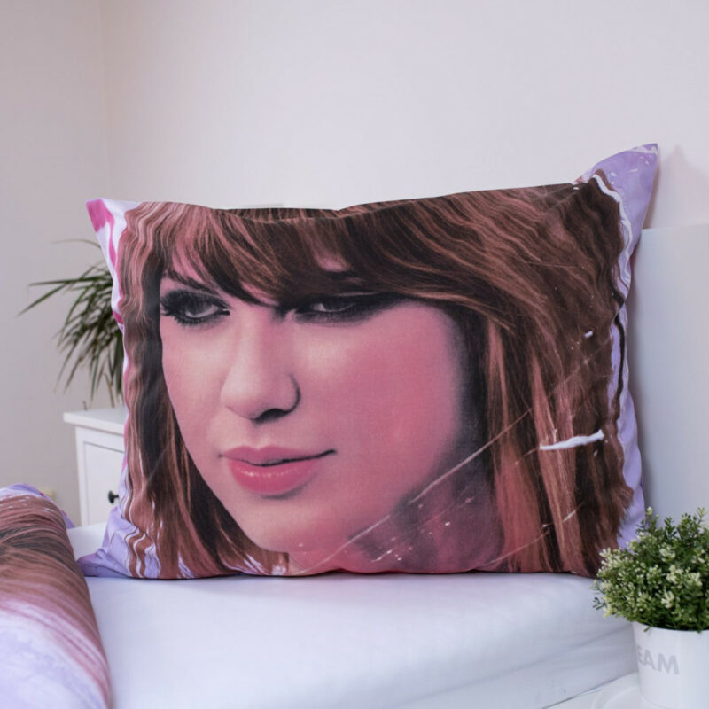 Taylor Swift Swiftie Σετ Μονή Παπλωματοθήκη Βαμβακερή 2 Τεμαχίων 140×200 και 70×90 cm 5882575