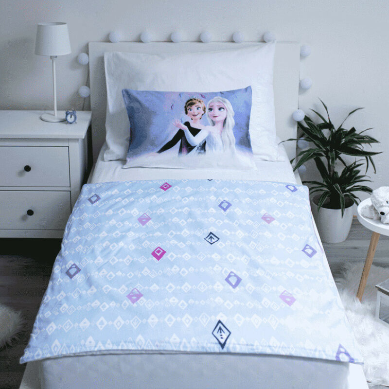 Disney Frozen Winter Wonderland Βρεφικό Βαμβακερό Σετ Παπλωματοθήκης 2 Τεμαχίων 100×135 και 40×60 cm 5879493