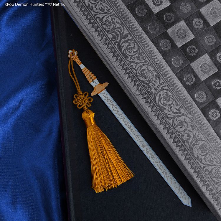 KPDH-Metal-Bookmark-Rumi_s-Saingeom-Lifestyle1-4895205625297-CR5321 5797833
