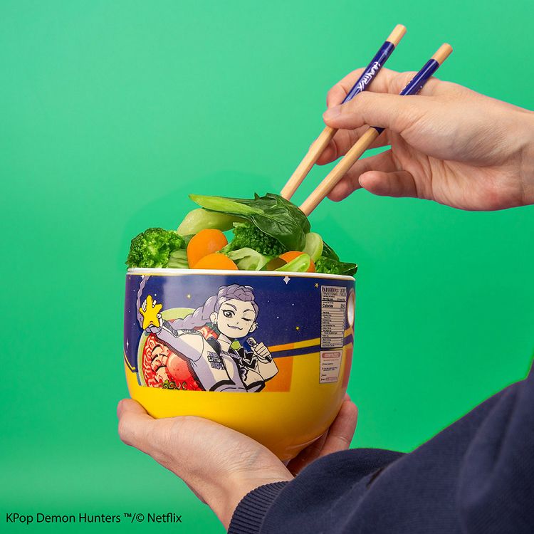 KPOP-Ramen-Bowl-Chopsticks-Rumi-Superstar-Flavor-Lifestyle1-4895205625938-CR4420 6059088
