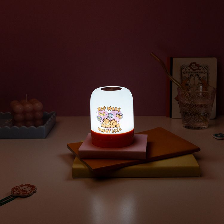 LAMPA003_03 5887195